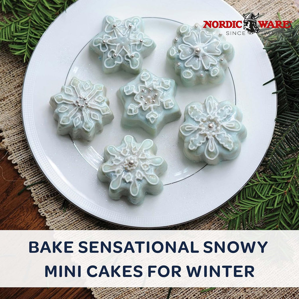 Frozen Snowflake Cakelets Pan